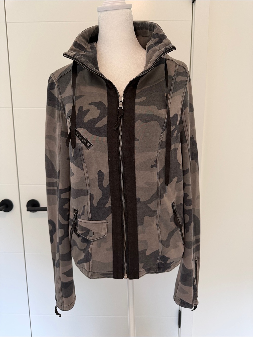 Camo Utility Zip Jacket - Gray Camo